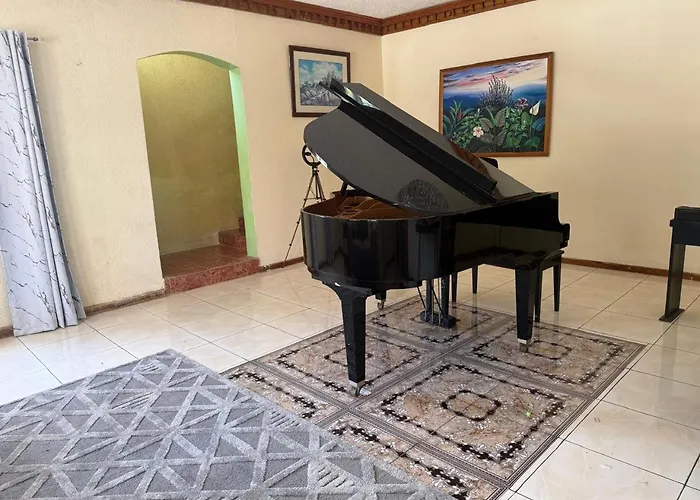 Guest house Emerald Sea View Montego Bay